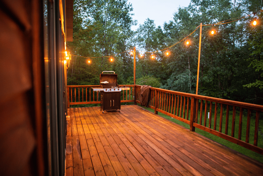 how-to-choose-the-best-decking-materials-for-your-deck-remodel-2-.png